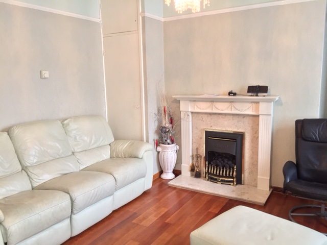 Well located 3 bed flat to let in trendy Stoke Newington, N16.